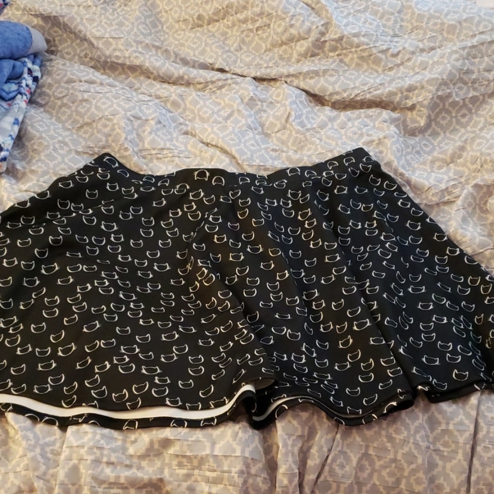 Black Cat Pattern Skirt